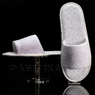 Махровые тапочки